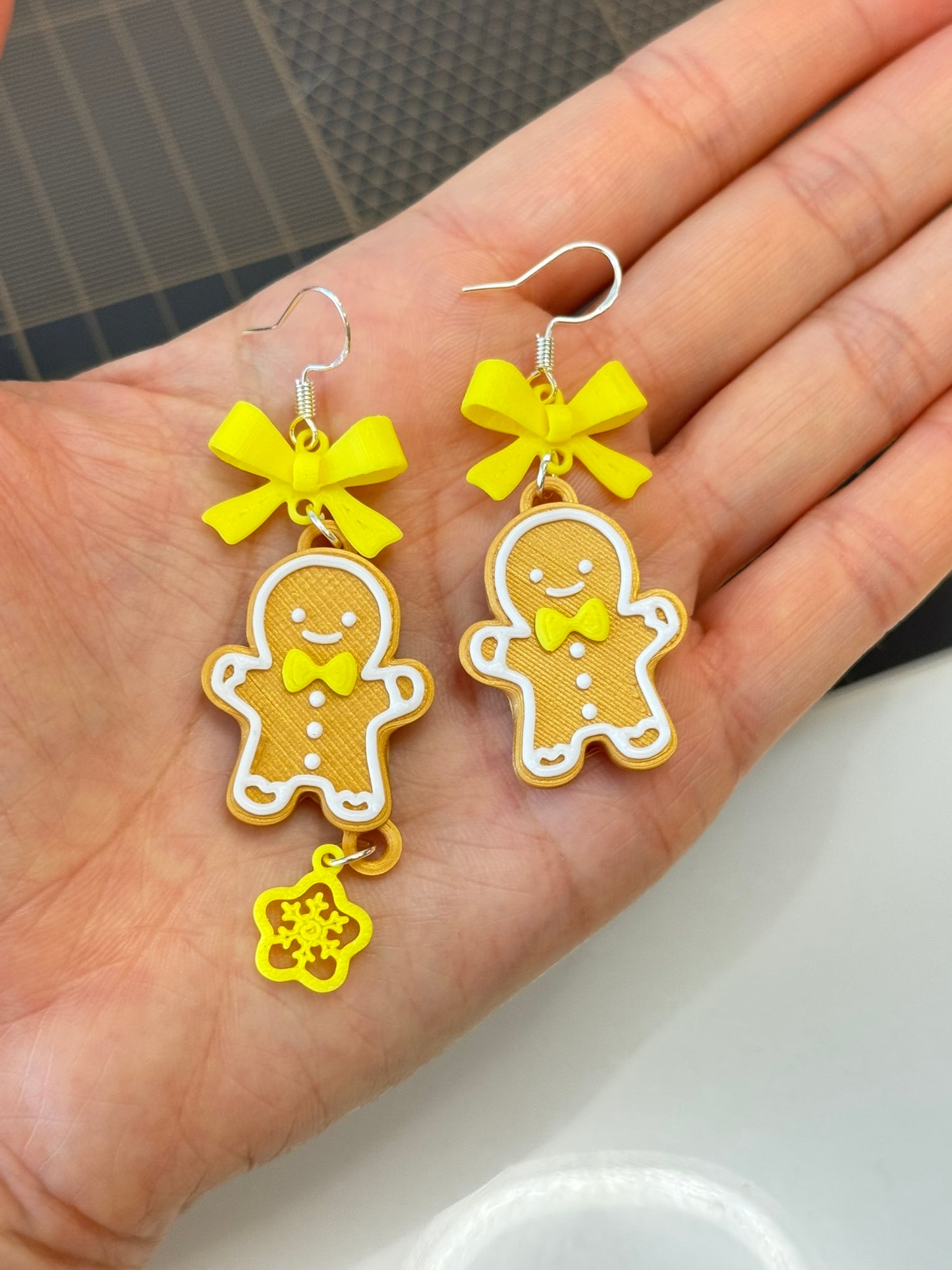 Gingerbread Man with yellow now Earrings