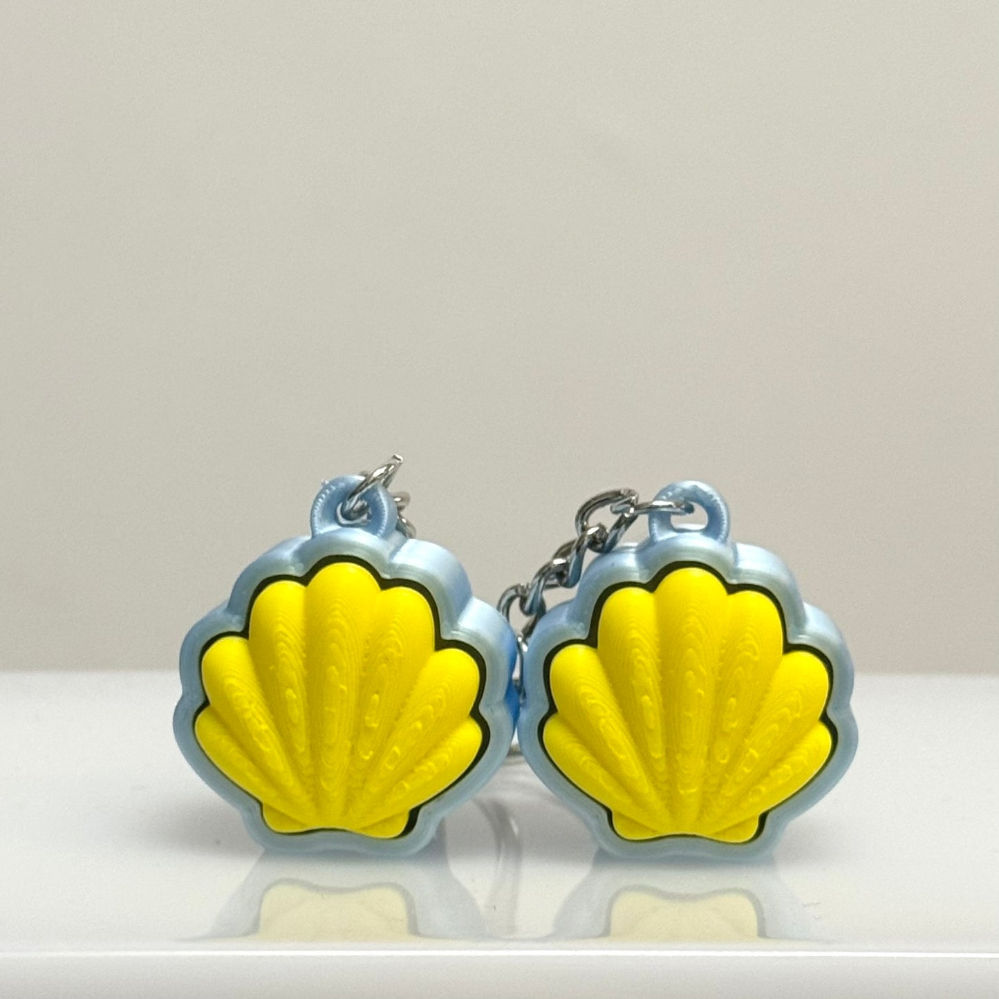 ๐ Shell Swirl Clicker Keychain