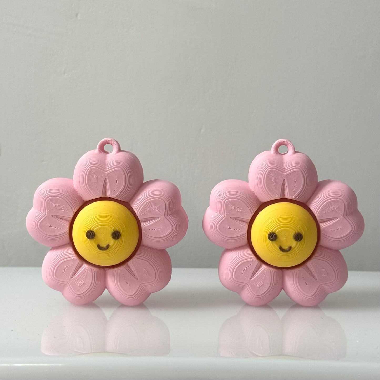 🌸 Small Sakura Blossom Clicker Keychain