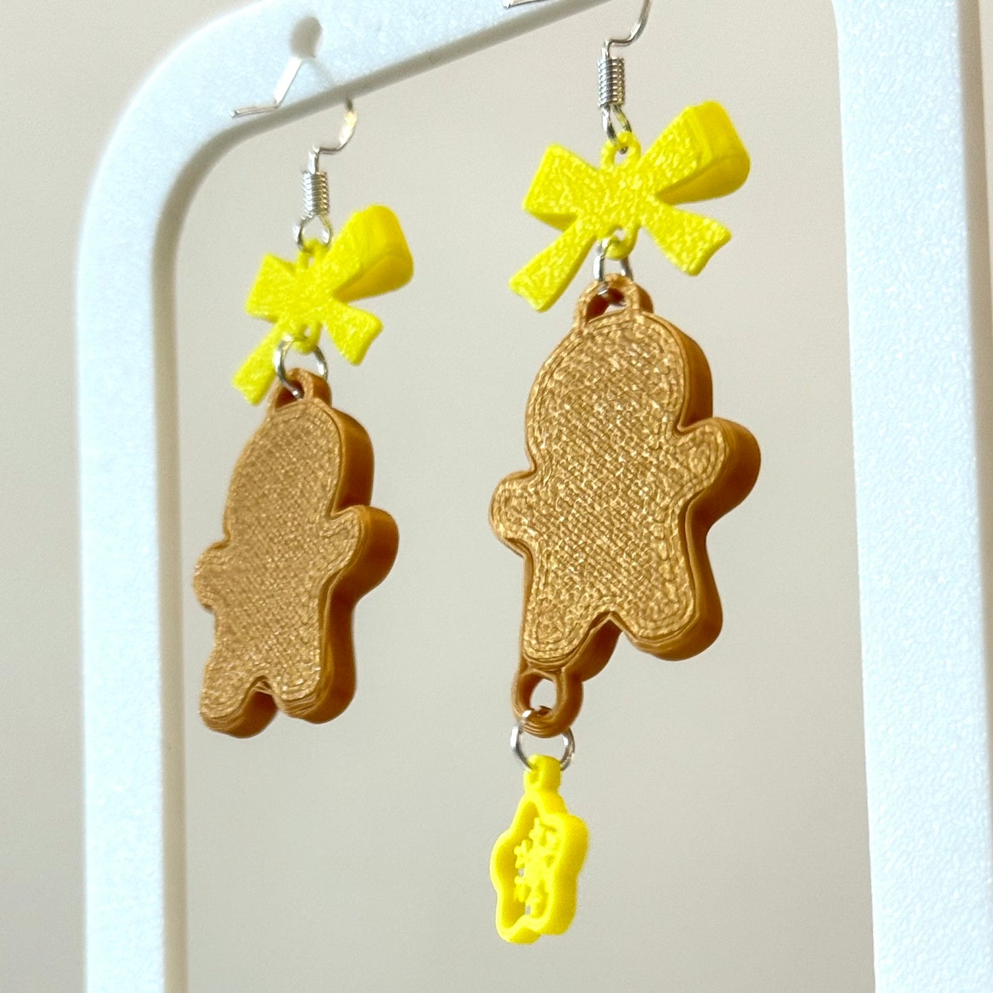 Gingerbread Man with yellow now Earrings